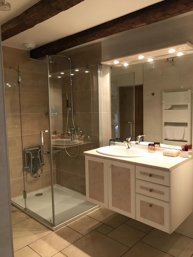 Portail Haut Bed and Breakfast Previnquieres Buitenkant foto