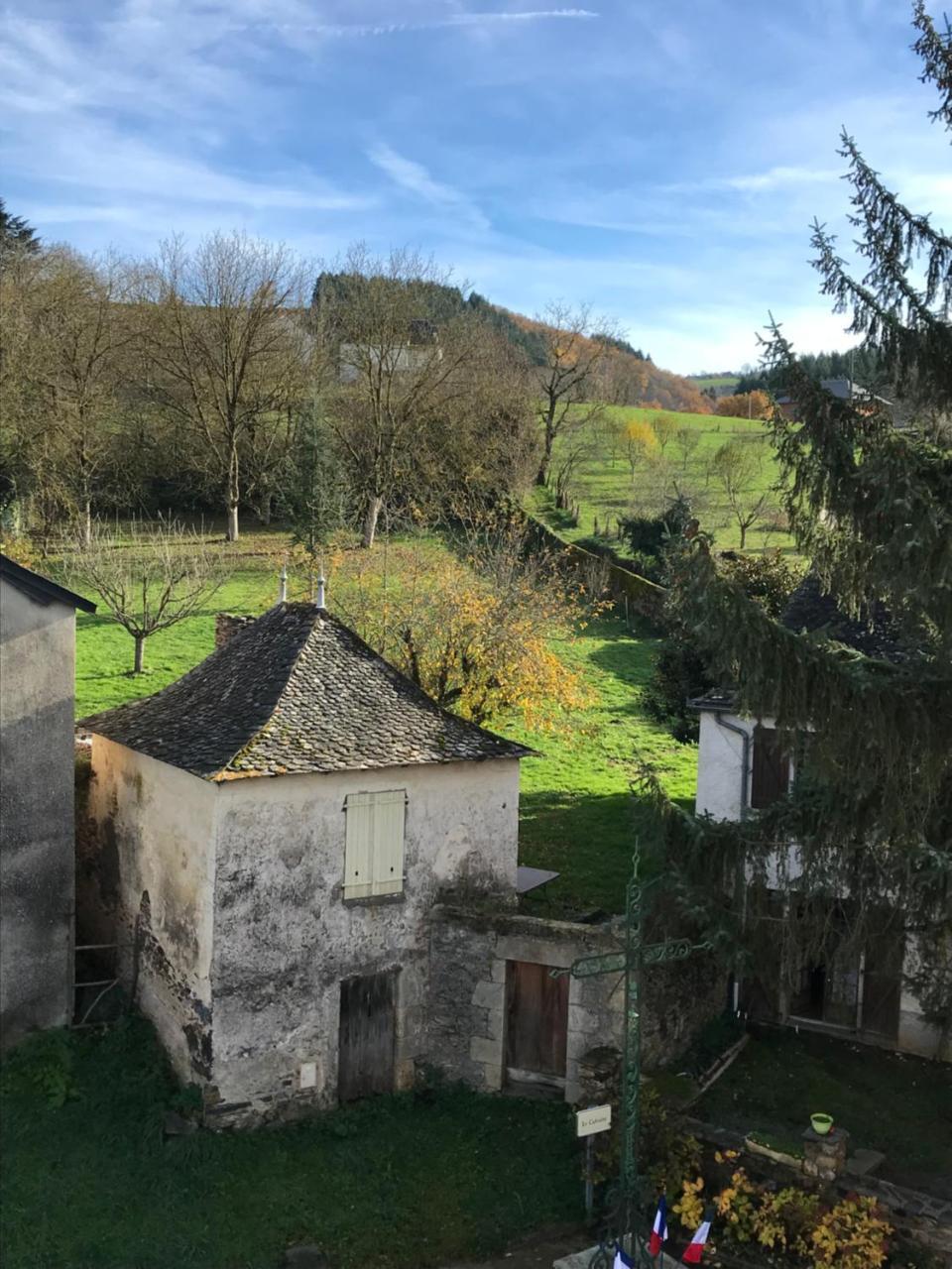 Portail Haut Bed and Breakfast Previnquieres Buitenkant foto