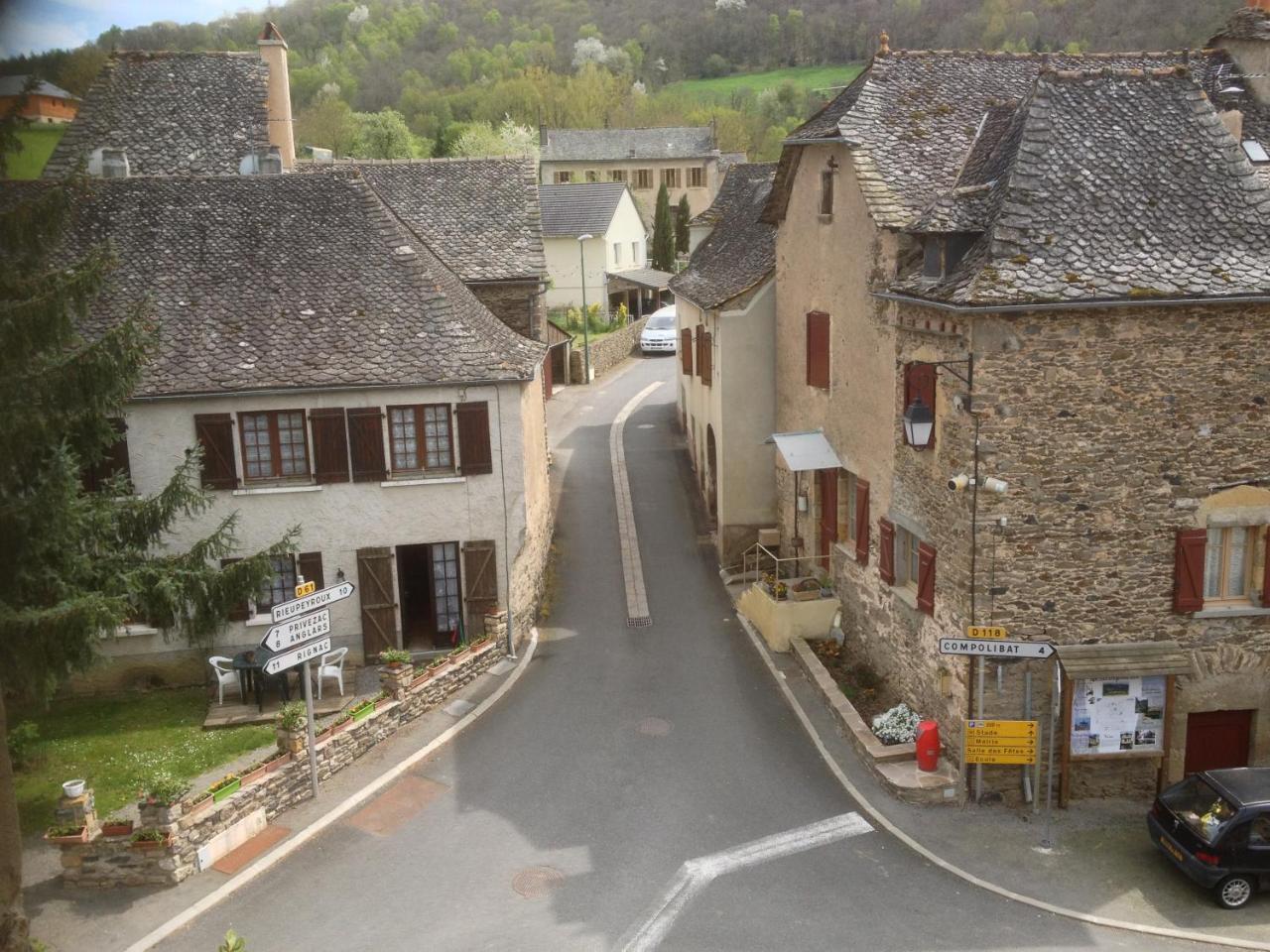 Portail Haut Bed and Breakfast Previnquieres Buitenkant foto